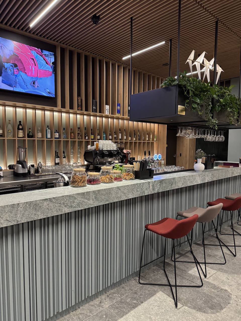 Aussenansicht des Hampton by Hilton am Flughafen Breslau