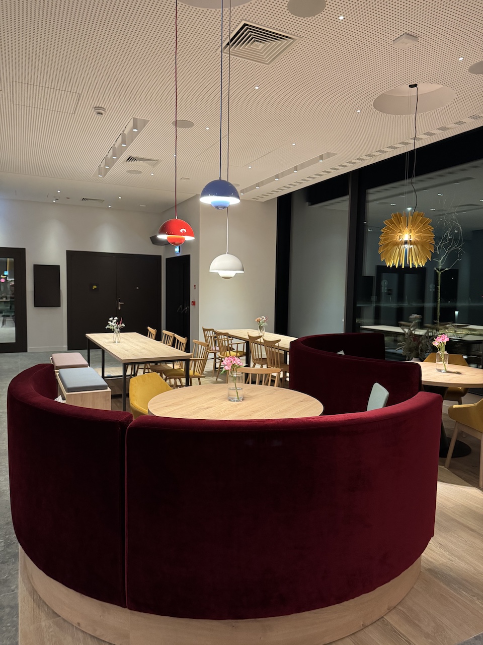 Weg vom Terminal zum Hotel